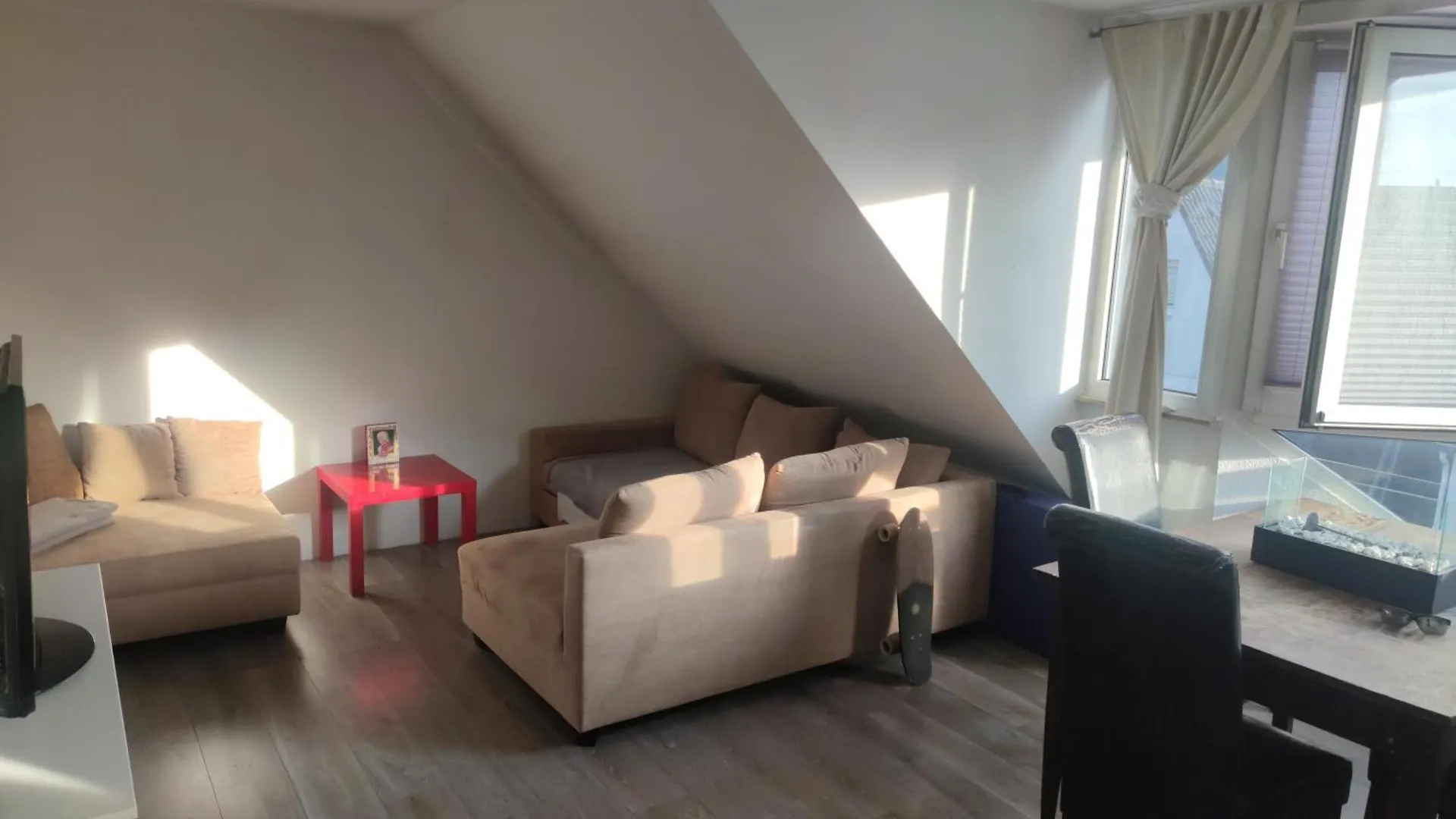 קלן Komfort Apartment Citytrain Messe Business Erholung Wifi Mit Magentatv Bis 4 Pers