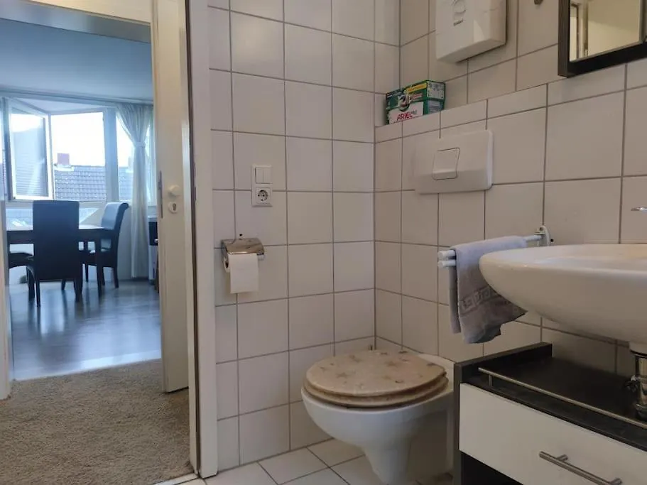קלן Komfort Apartment Citytrain Messe Business Erholung Wifi Mit Magentatv Bis 4 Pers