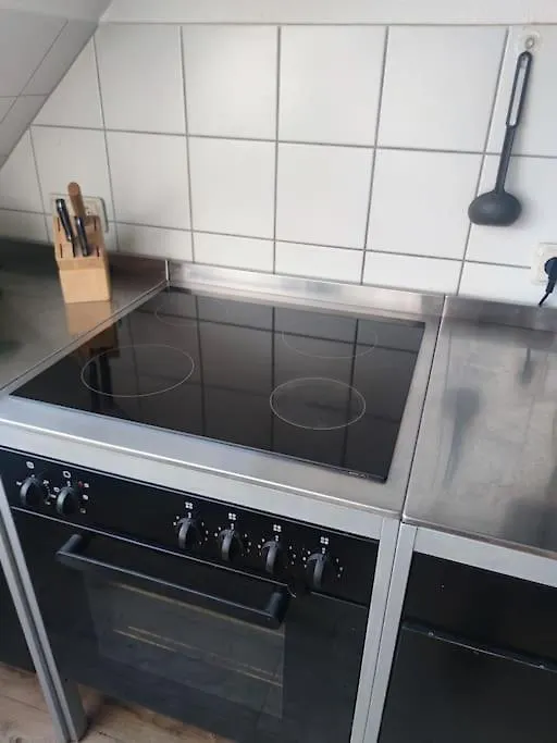 קלן Komfort Apartment Citytrain Messe Business Erholung Wifi Mit Magentatv Bis 4 Pers גרמניה